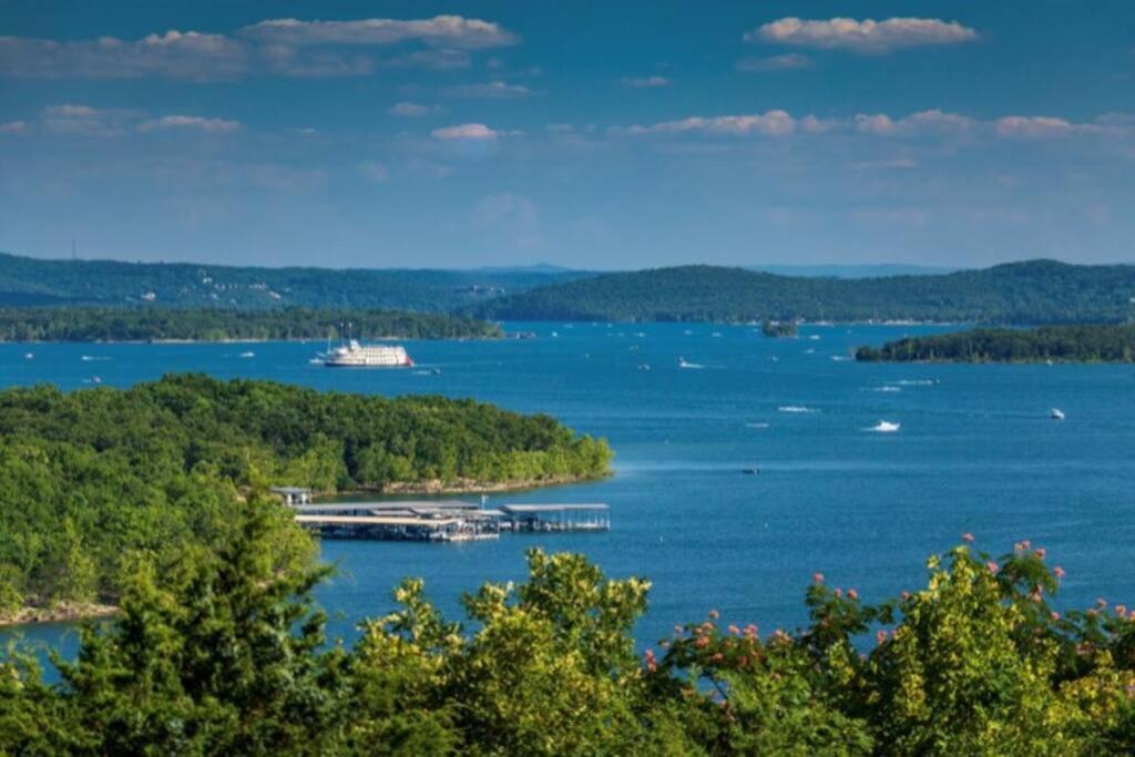 The Vista Apartment Branson Bagian luar foto